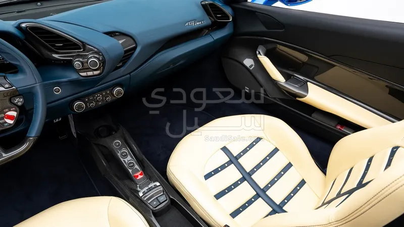 2017 فيراري 488