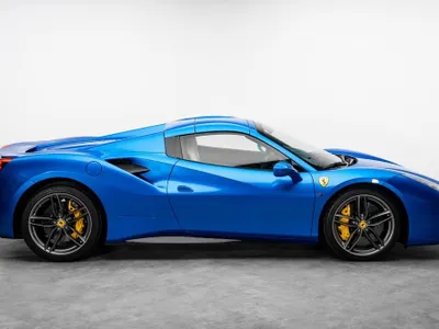 2017 فيراري 488