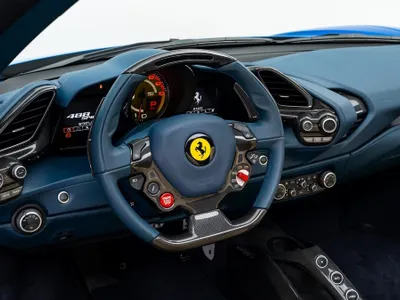 2017 فيراري 488