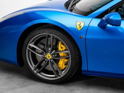 2017 فيراري 488