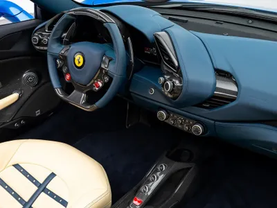 2017 فيراري 488