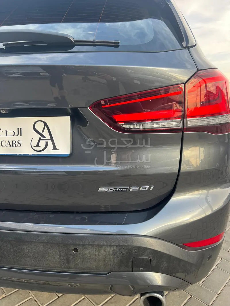 2022 بي ام دبليو الفئة اكس 1