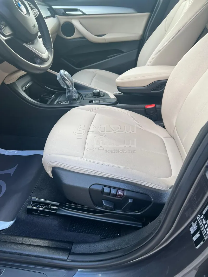 2022 بي ام دبليو الفئة اكس 1