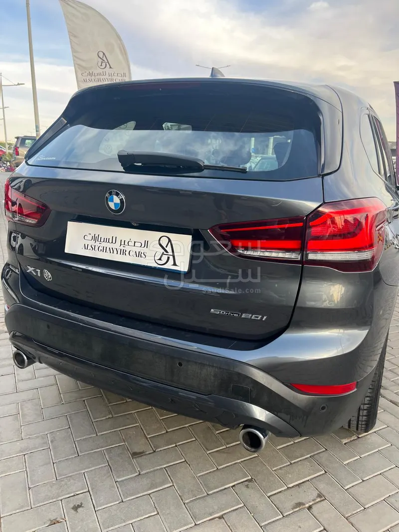 2022 بي ام دبليو الفئة اكس 1