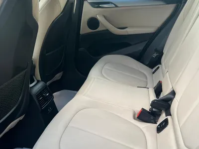 2022 بي ام دبليو الفئة اكس 1