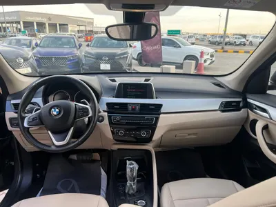 2022 بي ام دبليو الفئة اكس 1