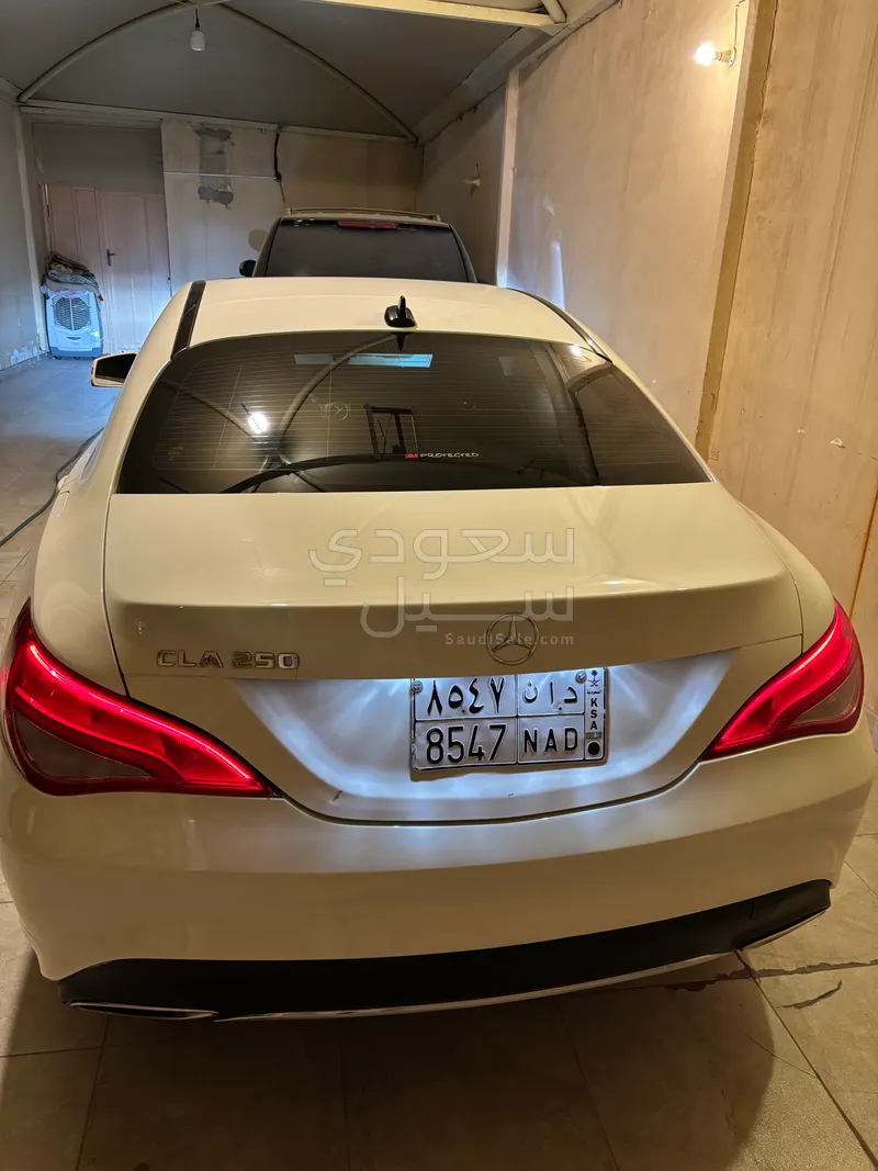 2017 مرسيدس - بنز سي إل أي