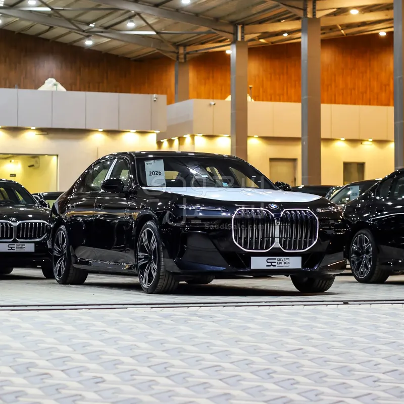 2026 بي ام دبليو الفئة السابعة 735أي