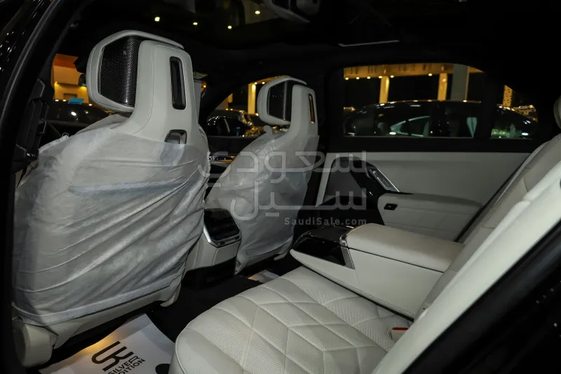 2026 بي ام دبليو الفئة السابعة 735أي