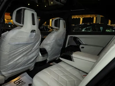 2026 بي ام دبليو الفئة السابعة 735أي