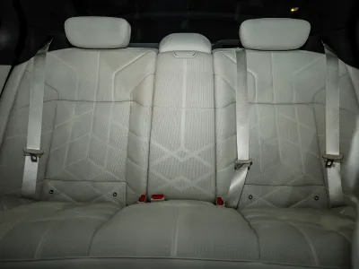 2026 بي ام دبليو الفئة السابعة 735أي