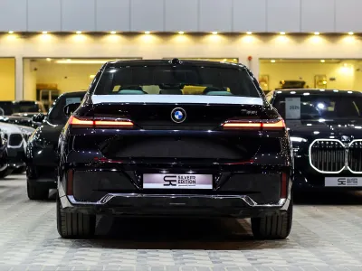 2026 بي ام دبليو الفئة السابعة 735أي