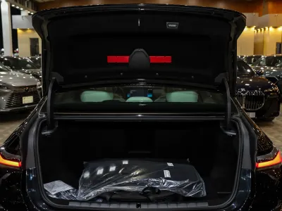 2026 بي ام دبليو الفئة السابعة 735أي