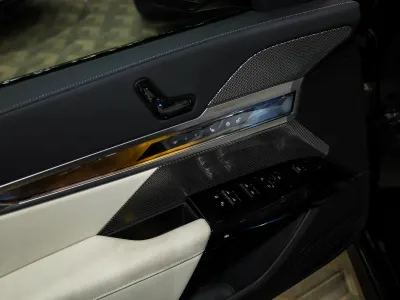 2026 بي ام دبليو الفئة السابعة 735أي