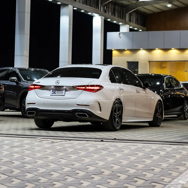 2024 مرسيدس - بنز سي 200