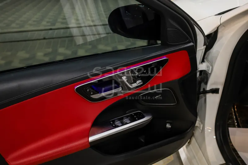 2024 مرسيدس - بنز سي 200