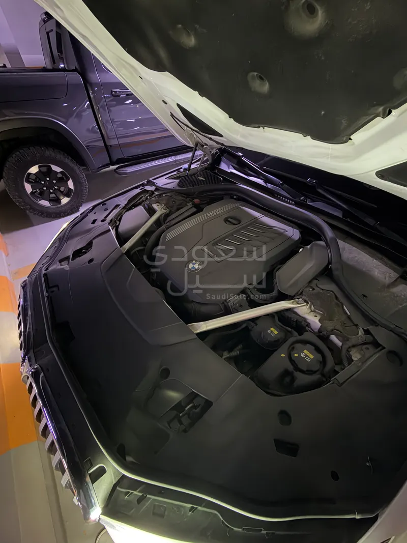 2021 بي ام دبليو الفئة السابعة 740 إل أي