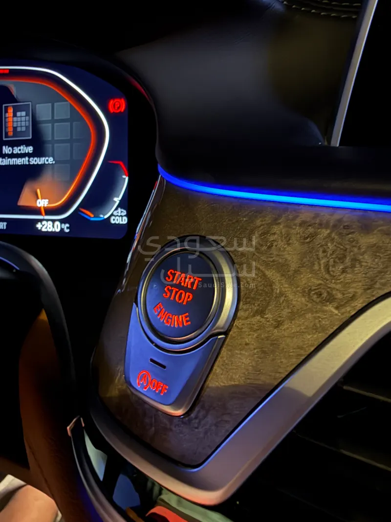 2021 بي ام دبليو الفئة السابعة 740 إل أي