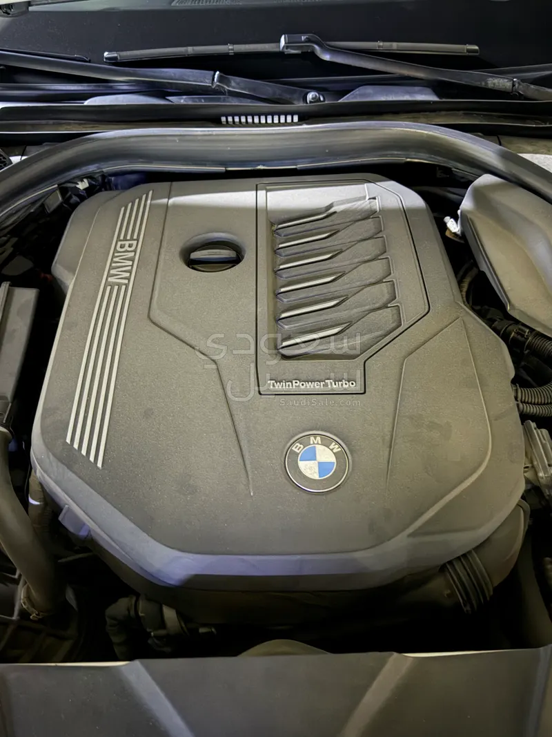 2021 بي ام دبليو الفئة السابعة 740 إل أي