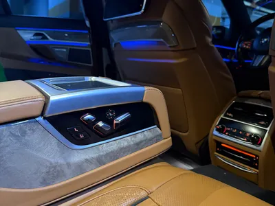 2021 بي ام دبليو الفئة السابعة 740 إل أي