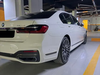 2021 بي ام دبليو الفئة السابعة 740 إل أي