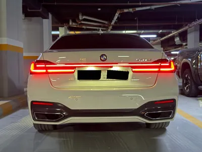 2021 بي ام دبليو الفئة السابعة 740 إل أي