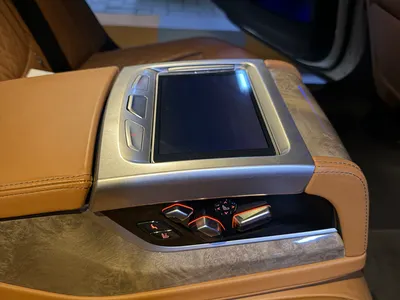 2021 بي ام دبليو الفئة السابعة 740 إل أي