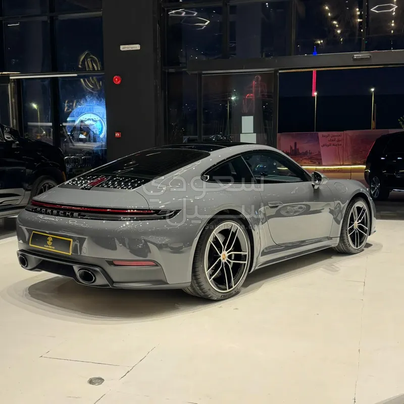 2026 بورش 911 كاريرا اس