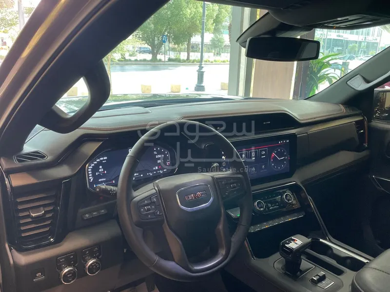 2025 جي ام سي سييرا اي تي 4