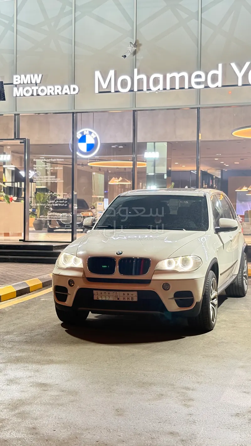 2013 بي ام دبليو الفئة اكس 5