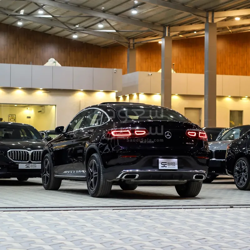 2021 مرسيدس - بنز جي إل سي 200