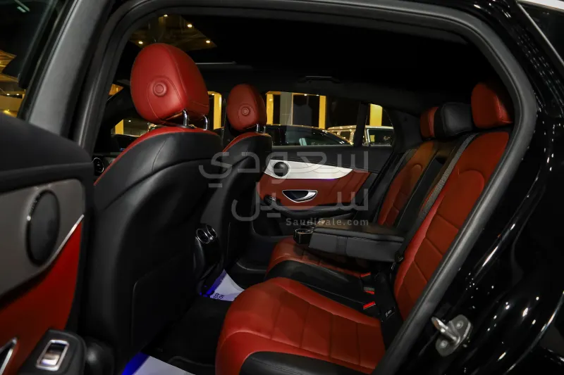 2021 مرسيدس - بنز جي إل سي 200