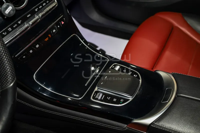 2021 مرسيدس - بنز جي إل سي 200