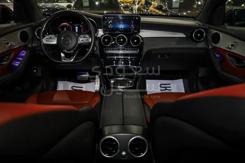 2021 مرسيدس - بنز جي إل سي 200