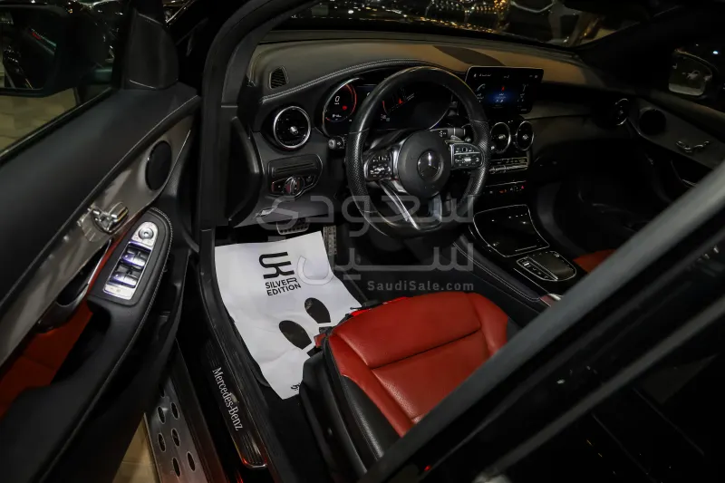 2021 مرسيدس - بنز جي إل سي 200