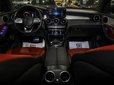 2021 مرسيدس - بنز جي إل سي 200