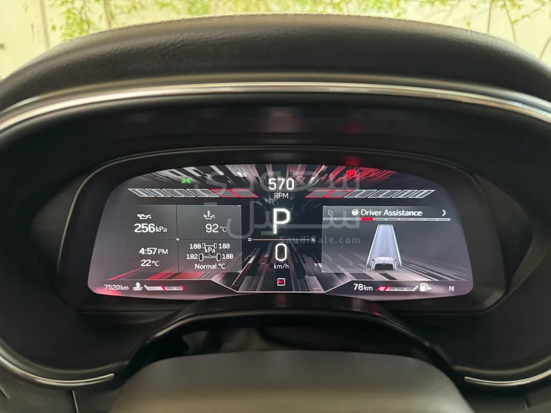 2022 كاديلاك سي تي 5 في بلاك وينج