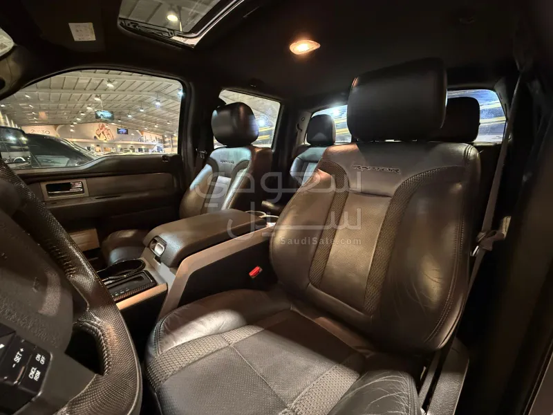 2014 فورد اف 150 اس في تي رابتر