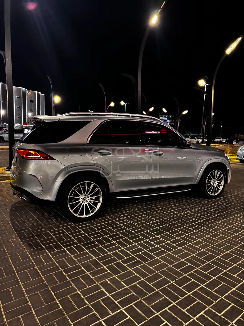 2021 مرسيدس - بنز جي إل إي 350