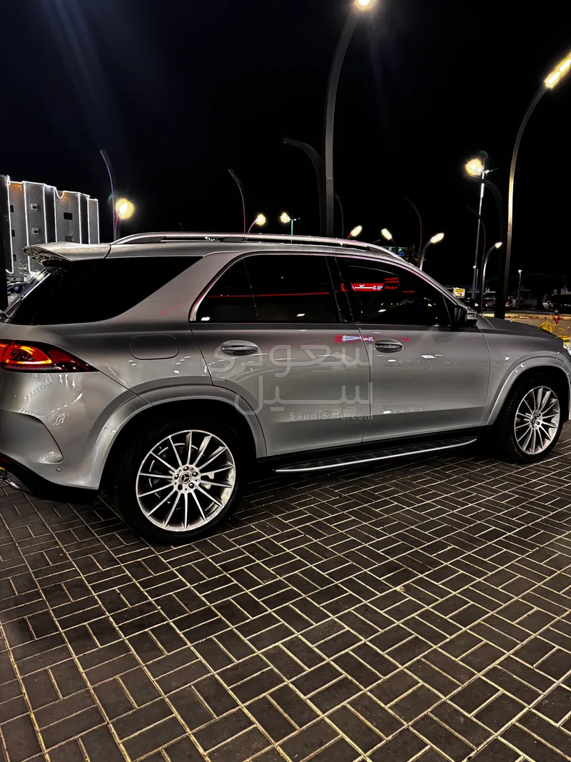 2021 مرسيدس - بنز جي إل إي 350