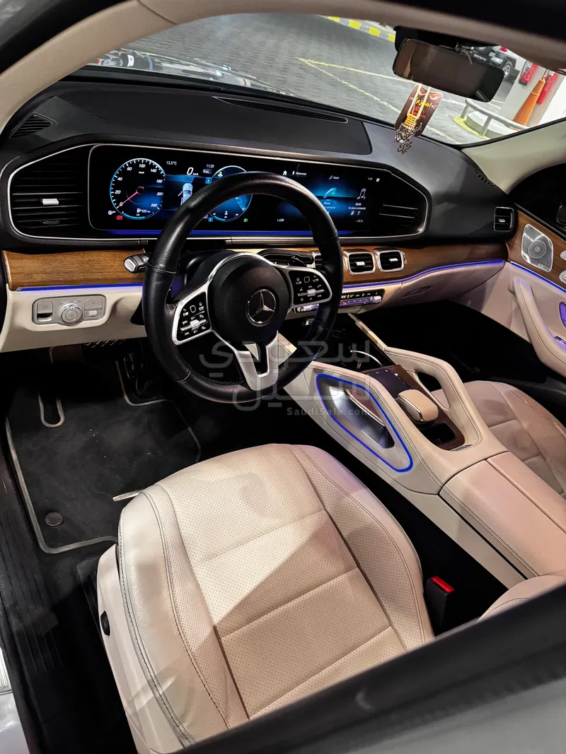 2021 مرسيدس - بنز جي إل إي 350