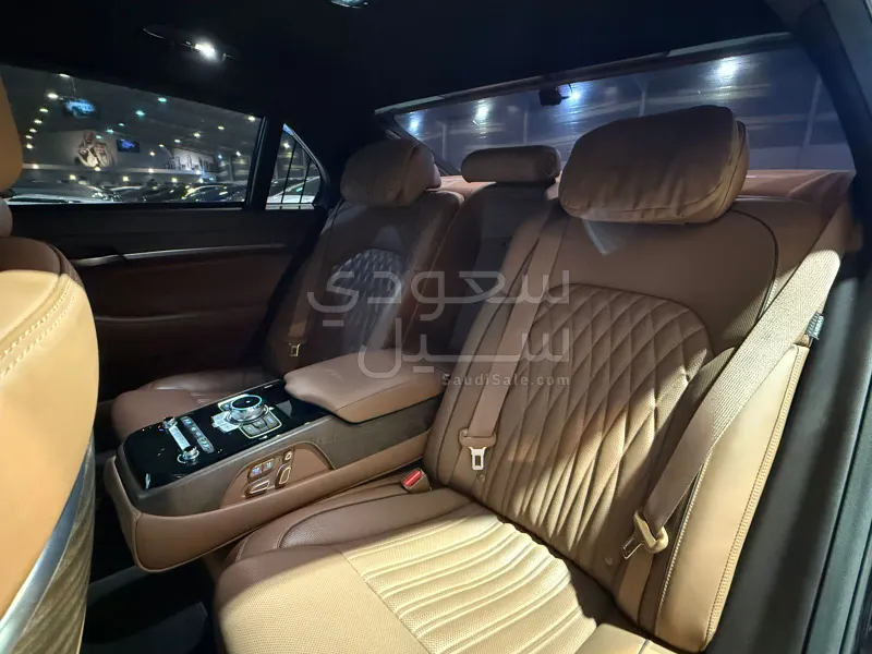 2021 جينيسيس جي 90