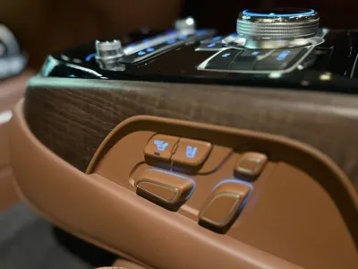 2021 جينيسيس جي 90