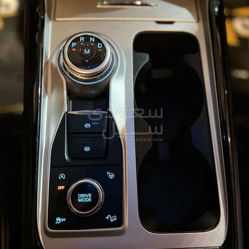 2023 فورد اكسبلورر بلاتينوم