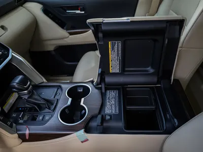 2024 تويوتا لاند كروزر جي اكس ار4