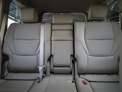 2024 تويوتا لاند كروزر جي اكس ار4