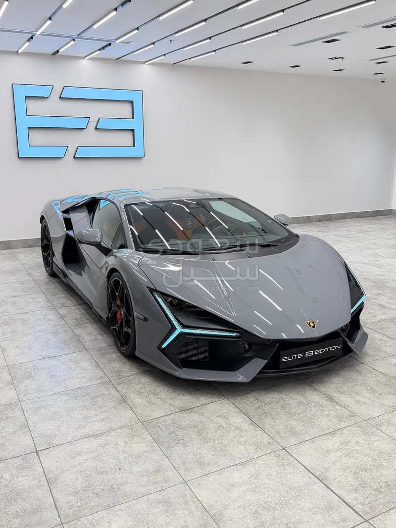 2024 لمبرجيني ريفويلتو