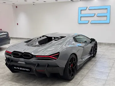 2024 لمبرجيني ريفويلتو