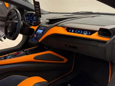 2024 لمبرجيني ريفويلتو