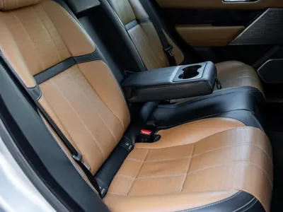 2019 لاند روفر رينج روفر فيلار أر - دايناميك